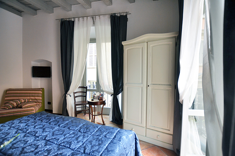 CAMERA 3 (16) CAMERA 3 (16)